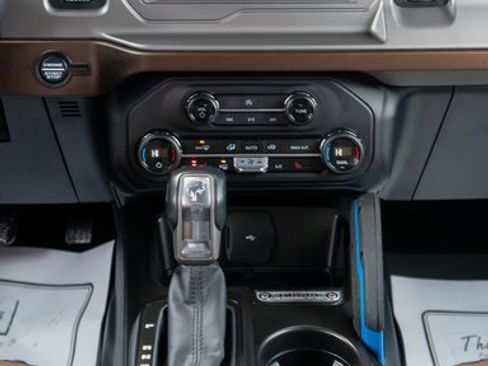 Used 2023 Ford Bronco Outer Banks image 13