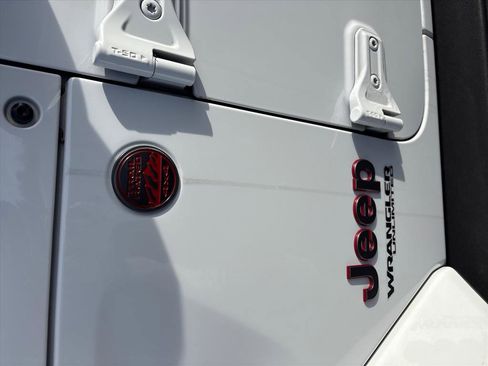 Used 2021 Jeep Wrangler Unlimited Rubicon image 7