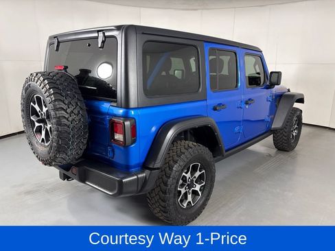 Used 2021 Jeep Wrangler Unlimited Rubicon AWD/4WD image 11