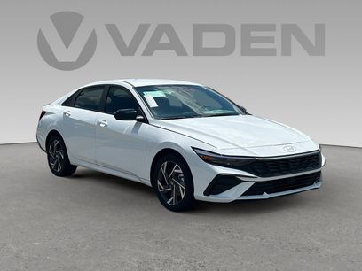 New 2025 Hyundai Elantra SEL