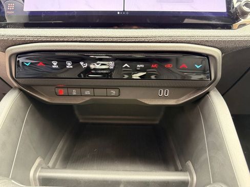 New 2026 Jeep Cherokee Laredo AWD/4WD image 19