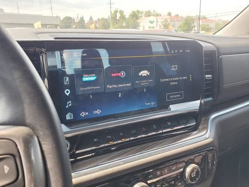 Used 2022 Chevrolet Silverado 1500 RST w/ Convenience Package II AWD/4WD image 9