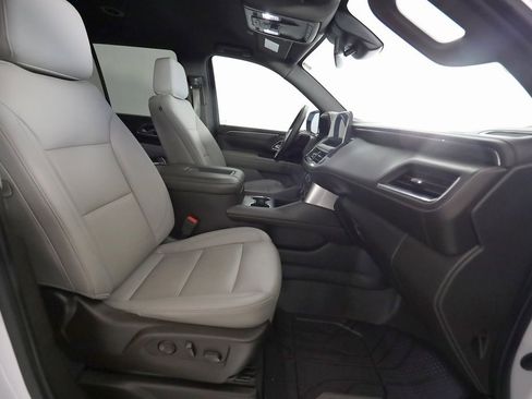 Used 2023 Chevrolet Tahoe Z71 w/ Z71 Off-Road Package image 14