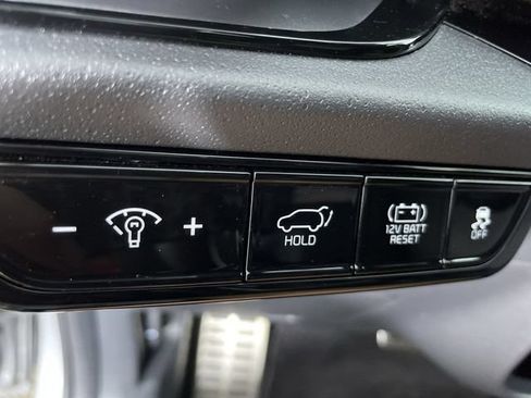 Used 2023 Kia Niro SX Touring FWD image 26