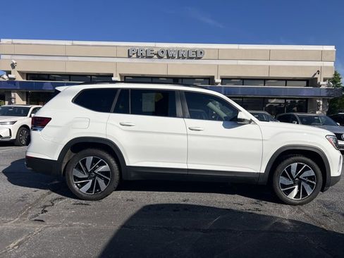 Used 2024 Volkswagen Atlas SE FWD image 6