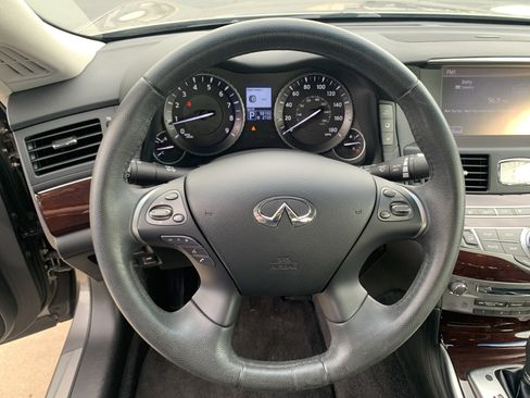 Used 2013 INFINITI M37 w/ Premium Pkg RWD image 18