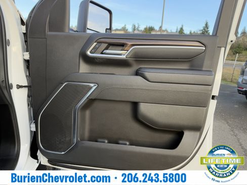 Used 2024 Chevrolet Silverado 2500 LT image 21