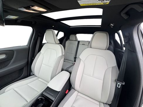 Used 2026 Volvo EX40 Plus w/ Climate Package image 20