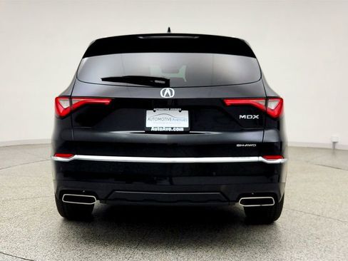 Used 2024 Acura MDX SH-AWD w/ Advance Package image 6