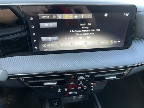 Certified 2025 Nissan Kicks SR image 13