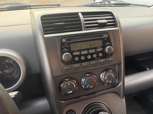 Used 2005 Honda Element EX image 19