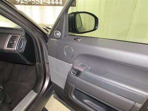 Used 2019 Land Rover Range Rover Sport HSE image 75