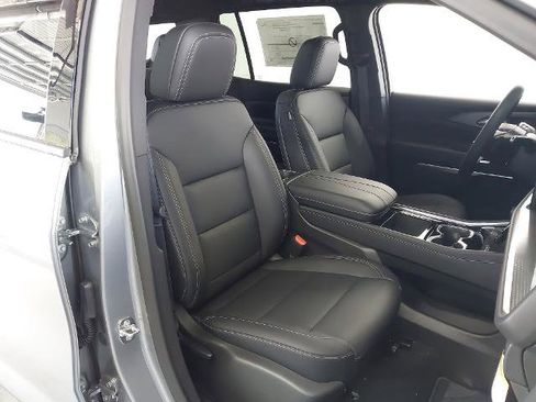 New 2026 Chevrolet Traverse LT image 28