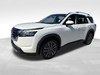 Used 2024 Nissan Pathfinder SL w/ SL Premium Package AWD/4WD video 3