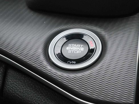 New 2025 Jeep Grand Cherokee L Laredo image 26