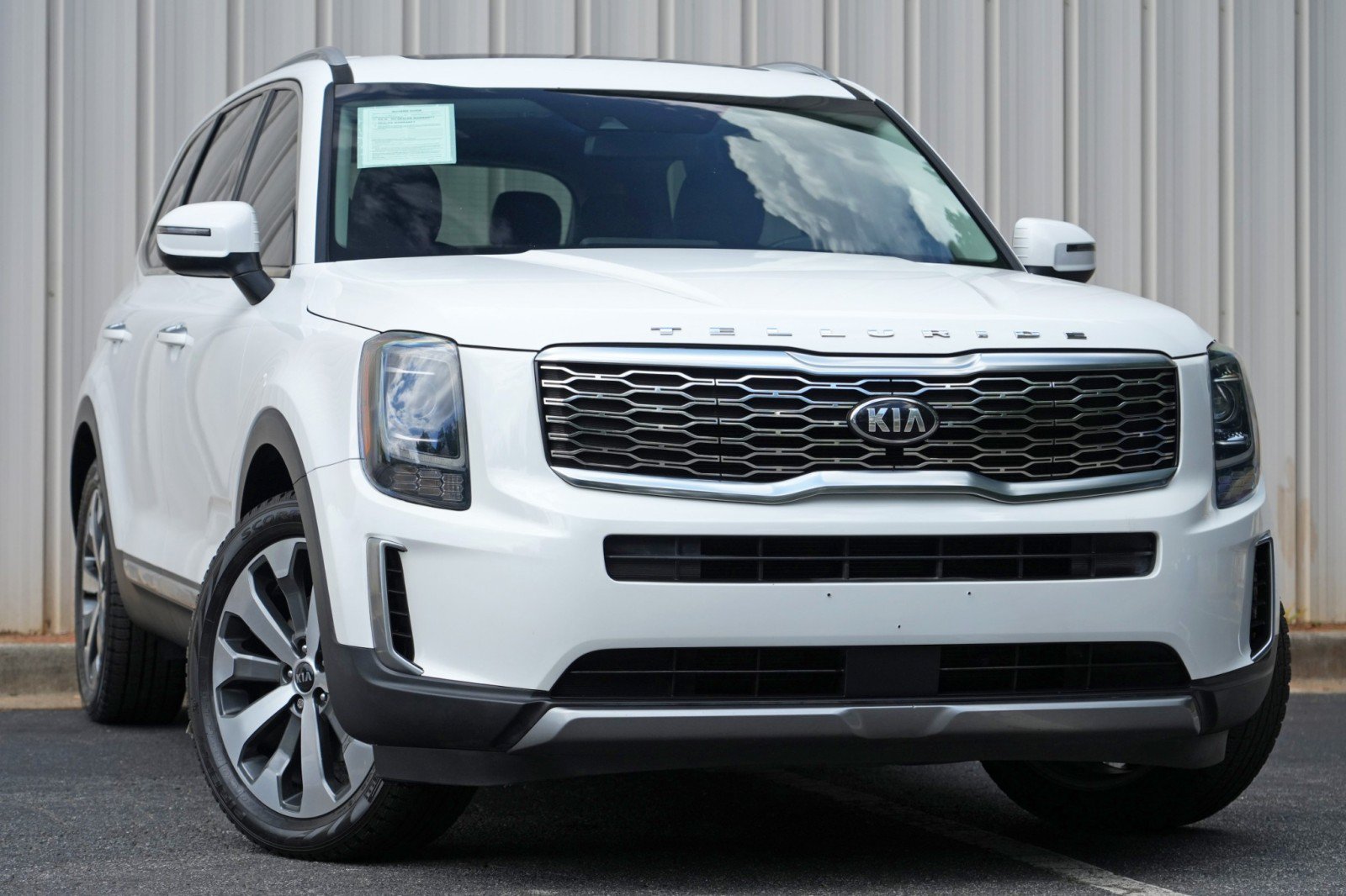 Used 2020 Kia Telluride S AWD/4WD image 2