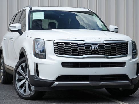 Used 2020 Kia Telluride S AWD/4WD image 2