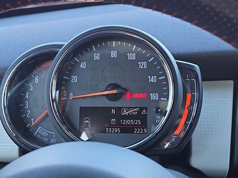 Used 2018 MINI Cooper S image 23