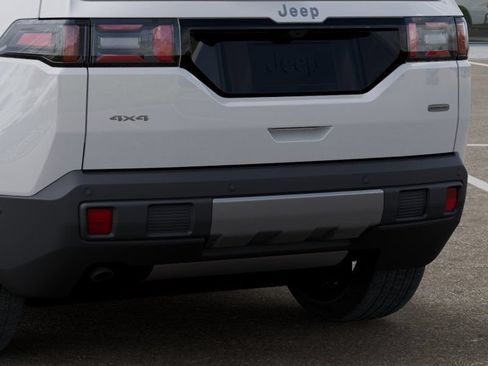 New 2026 Jeep Cherokee Overland w/ Trailer Tow Group AWD/4WD image 13