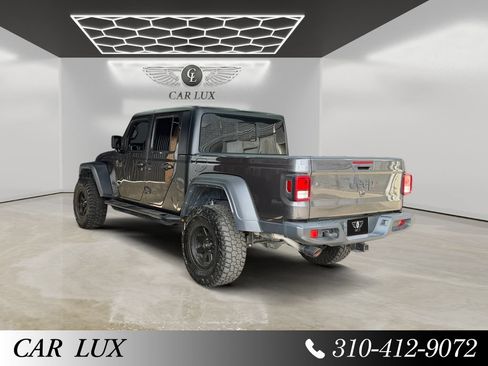 Used 2023 Jeep Gladiator Sport AWD/4WD image 3
