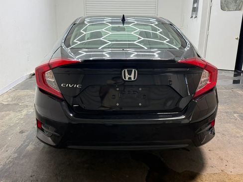 Used 2018 Honda Civic EX-L image 8
