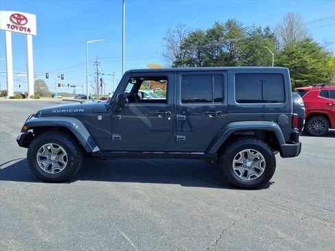 Used 2016 Jeep Wrangler Unlimited Rubicon w/ Dual Top Group image 22