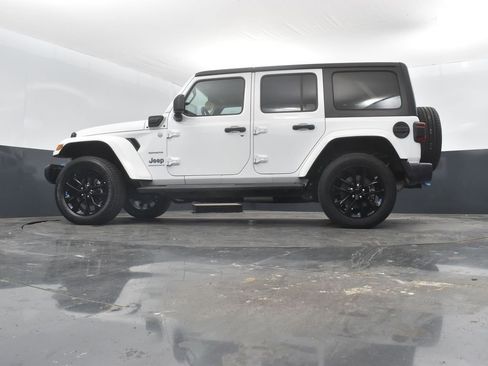 Used 2023 Jeep Wrangler Unlimited Sahara image 42