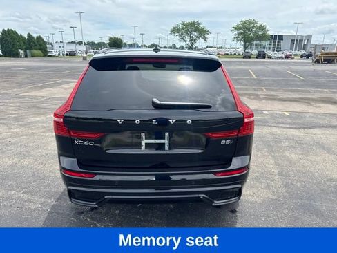 Used 2023 Volvo XC60 B5 Plus AWD/4WD image 4