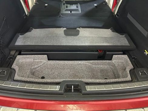 Used 2018 Volvo XC60 T8 Inscription image 18