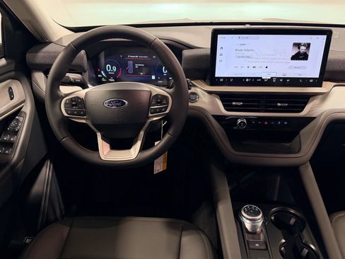New 2026 Ford Explorer Active w/ Active Comfort Package RWD image 12