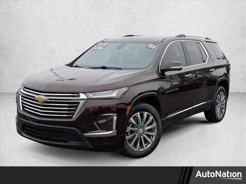 Used 2023 Chevrolet Traverse Premier image 1