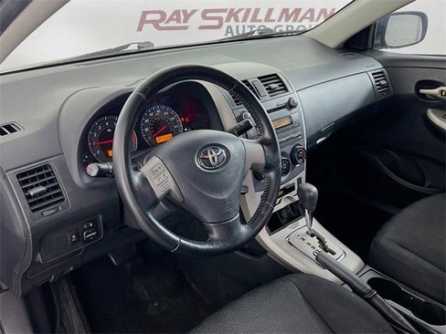 Used 2010 Toyota Corolla S image 28