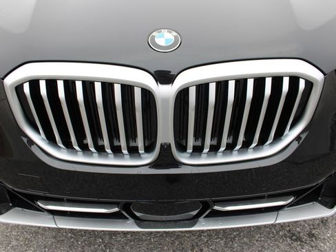 New 2026 BMW X5 xDrive40i w/ Executive Package image 55