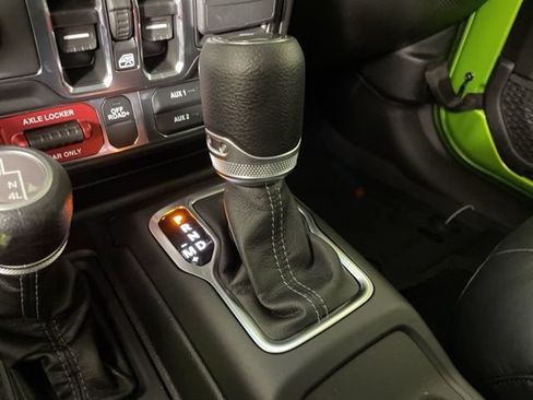 New 2025 Jeep Gladiator Mojave w/ Technology Group AWD/4WD image 34