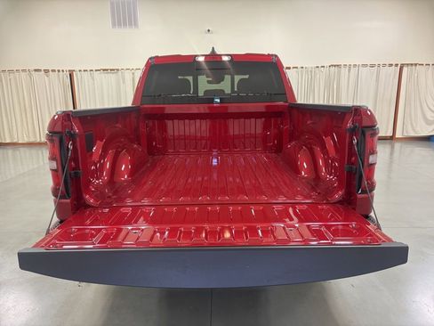 New 2026 RAM 1500 4x4 Crew Cab image 9