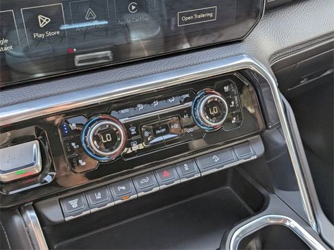 Used 2024 GMC Sierra 2500 Denali w/ Denali Reserve Package image 28