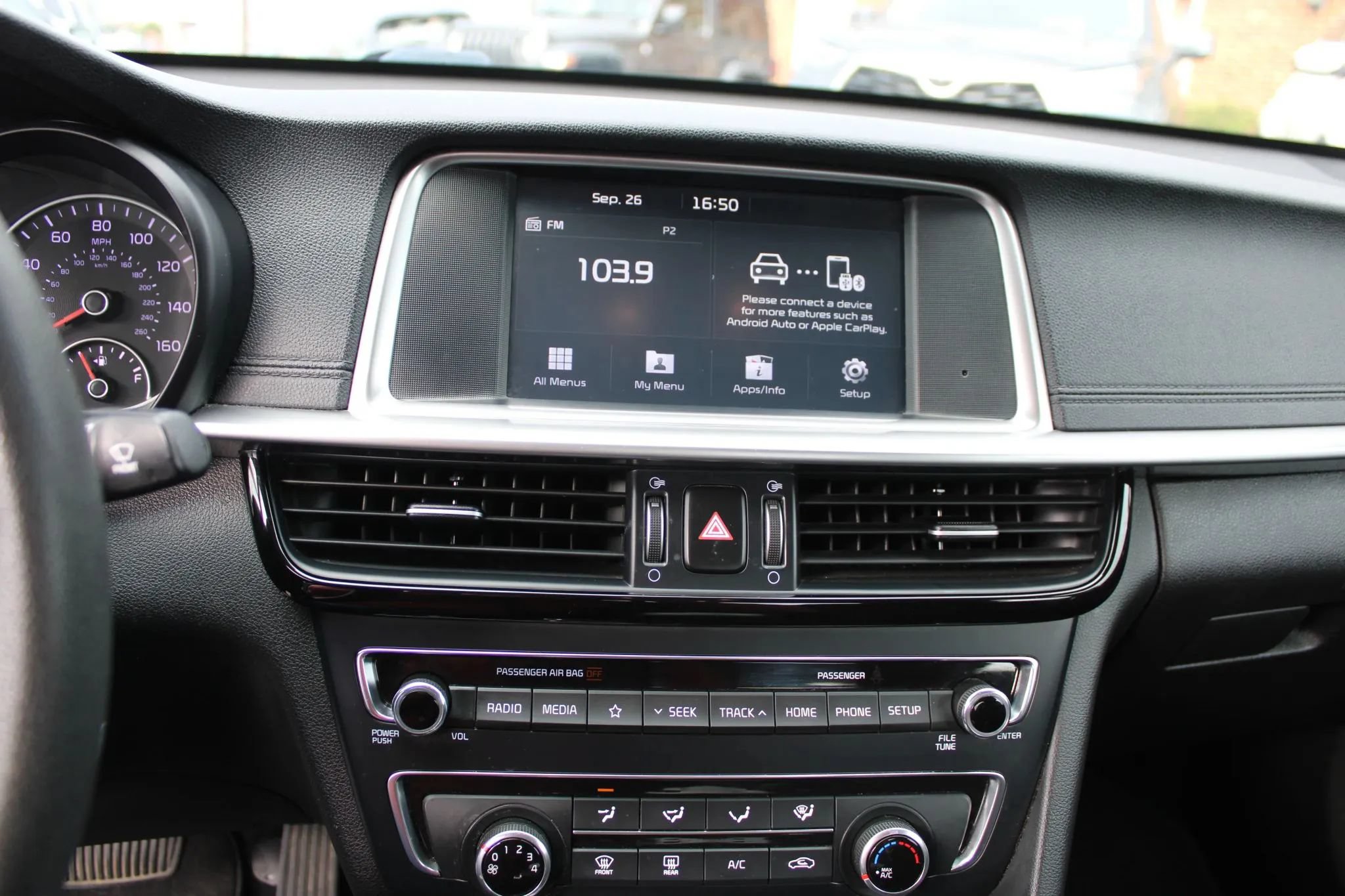 Used 2020 Kia Optima LX FWD image 23