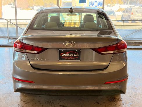 Used 2018 Hyundai Elantra SEL w/ Cargo Package image 8