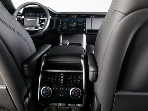 New 2025 Land Rover Range Rover SE AWD/4WD image 10
