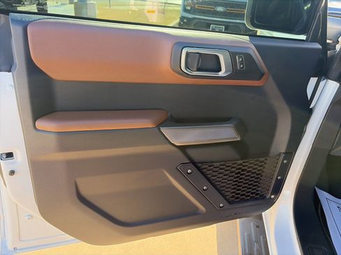 Used 2022 Ford Bronco Outer Banks image 13