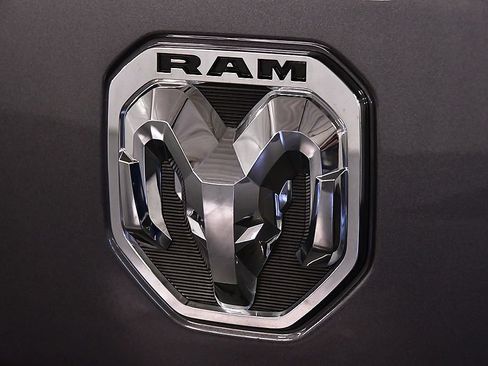 Used 2023 RAM 1500 Big Horn AWD/4WD image 11