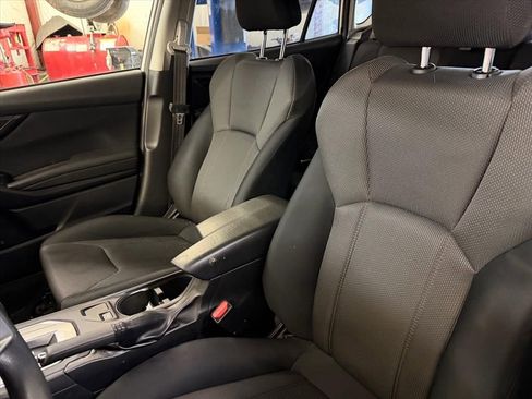 Used 2021 Subaru Crosstrek 2.0i image 8