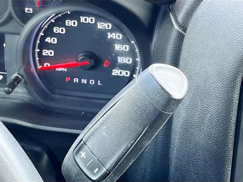 Used 2022 Chevrolet Silverado 1500 Custom image 16