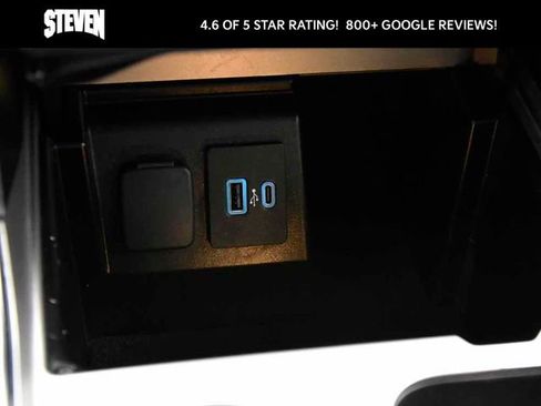 Used 2022 Ford Explorer XLT w/ Equipment Group 202A image 25