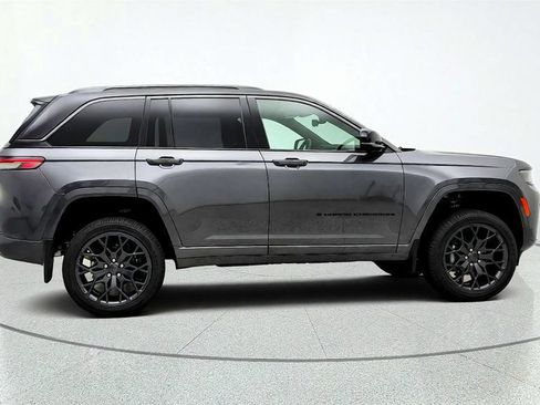 Used 2026 Jeep Grand Cherokee Summit w/ Obsidian Package AWD/4WD image 4