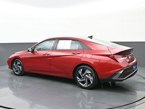 Certified 2025 Hyundai Elantra Sport image 6