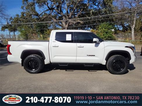 Used 2022 Toyota Tundra Limited image 6