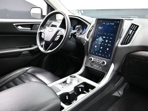 Certified 2024 Ford Edge SEL w/ Convenience Package AWD/4WD image 10