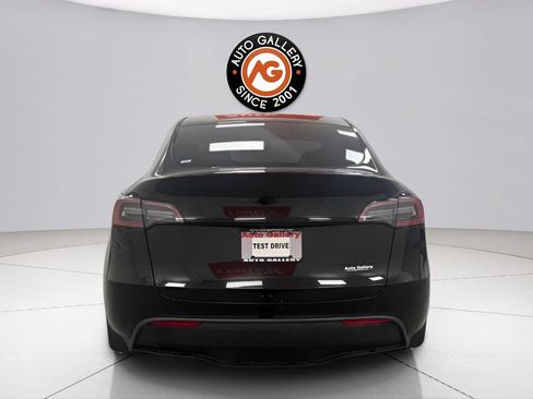 Used 2023 Tesla Model Y Long Range AWD/4WD image 6