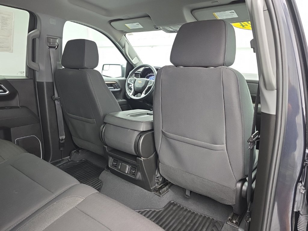 Used 2024 Chevrolet Silverado 1500 LT AWD/4WD image 45